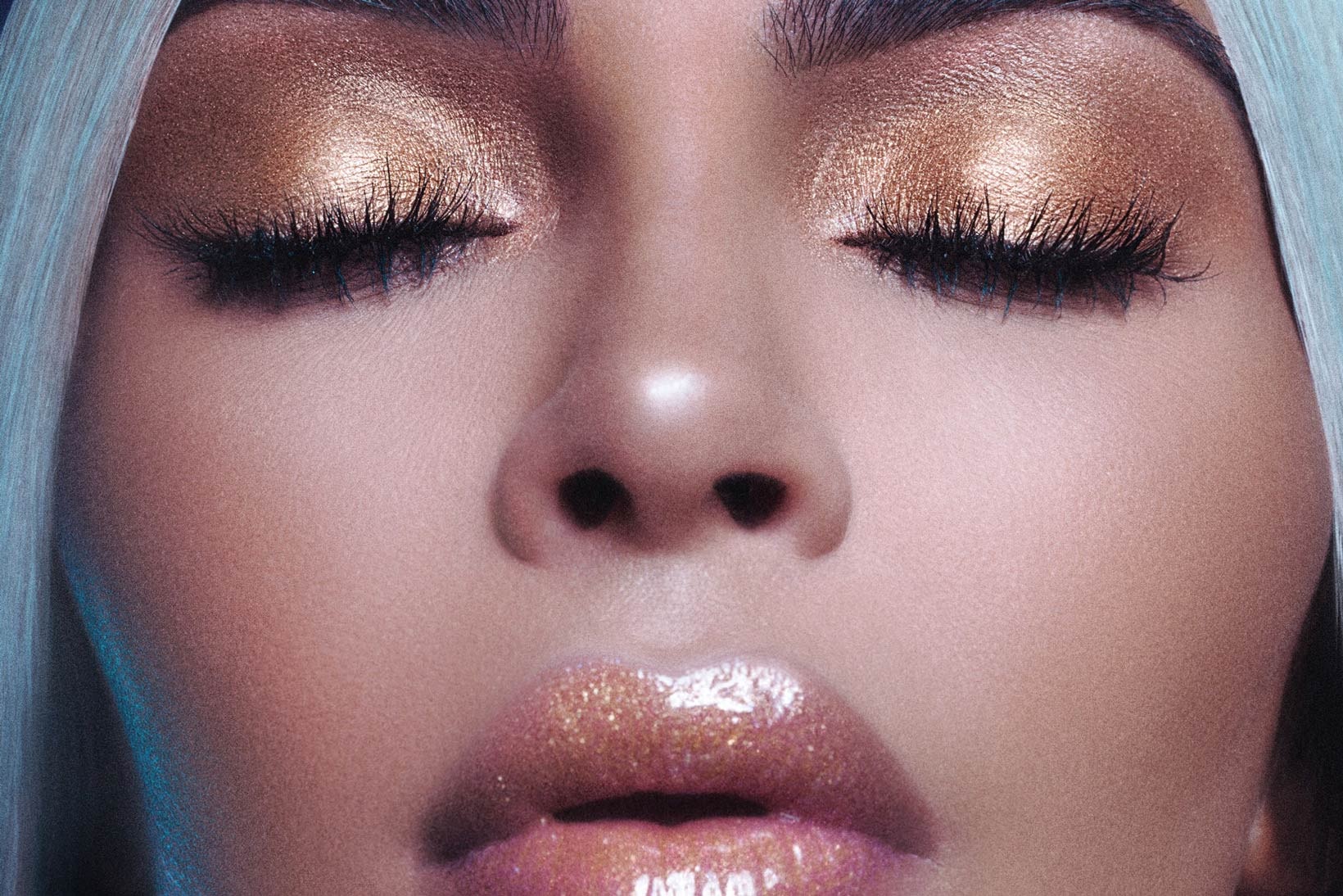 Kim Kardashian KKW Beauty Ultralight Beam Highlighter