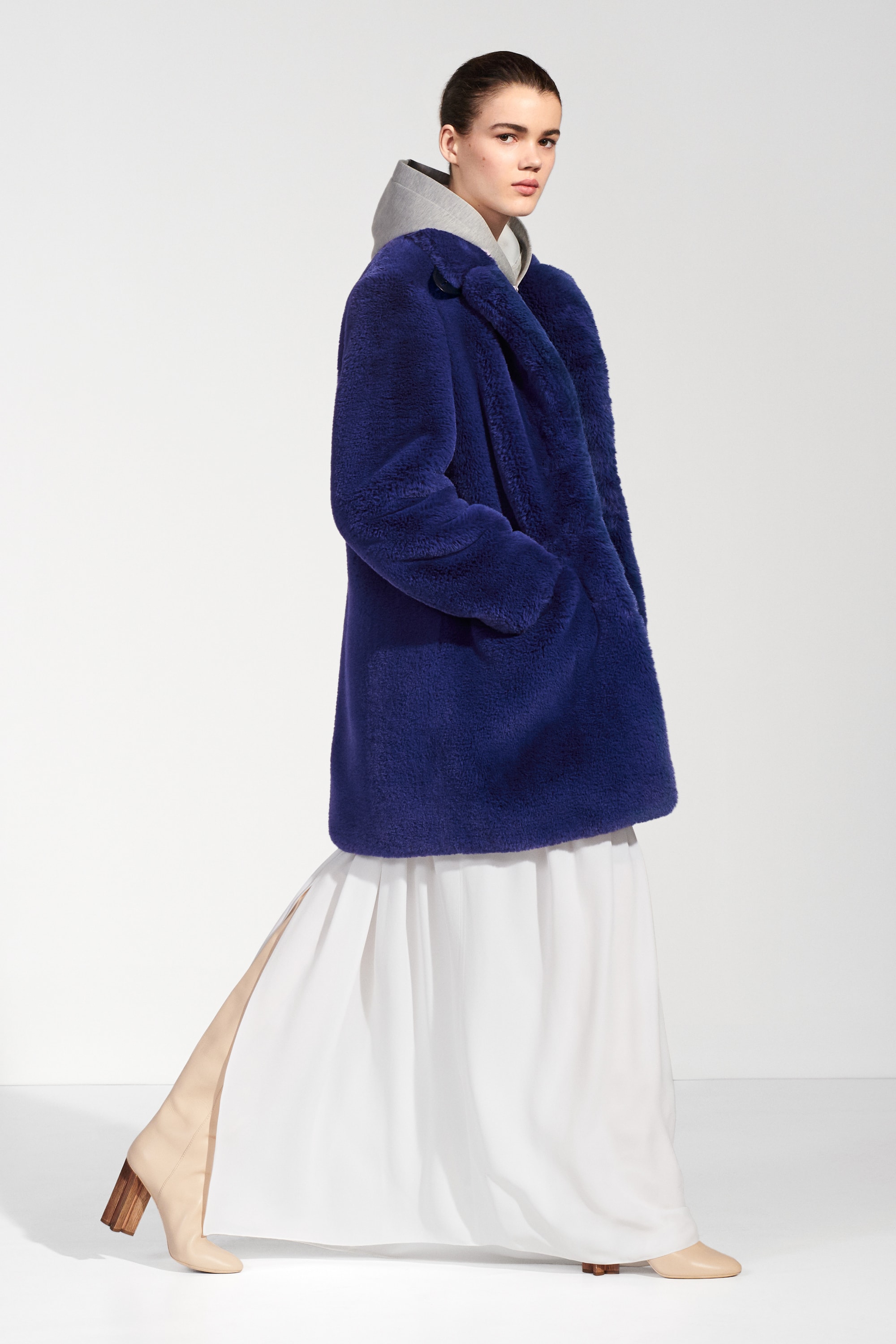 Louis Vuitton Pre-Fall 2018 Lookbook Collection Nicolas Ghesquiere Coats Outerwear