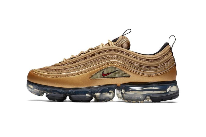 nike air vapormax 97 metallic gold