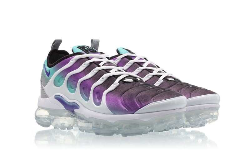 nike air vapormax plus white fierce purple