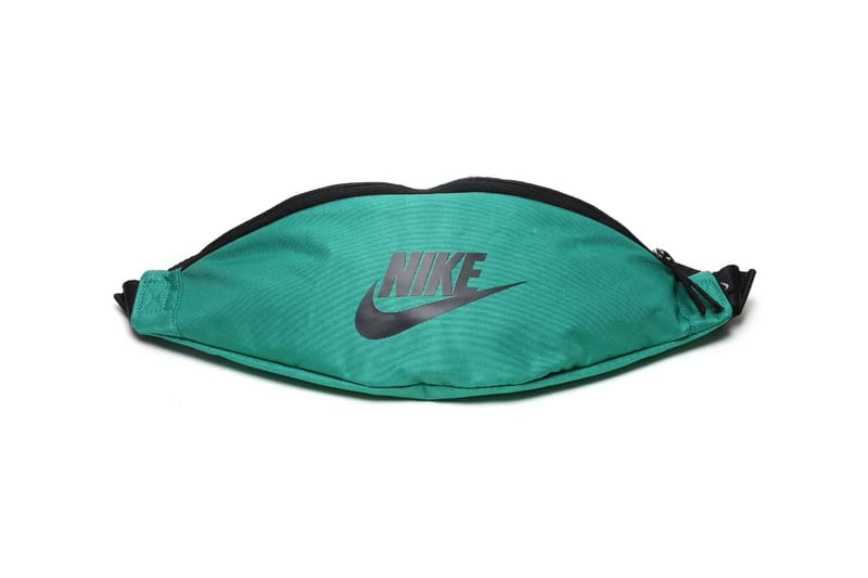 green nike fanny pack