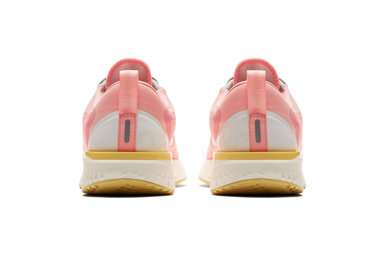 Nike Odyssey React Light Atomic Pink Lemon Wash Desert Sand Sail