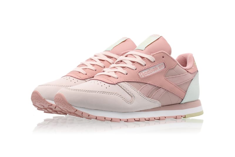 pale pink reebok classics