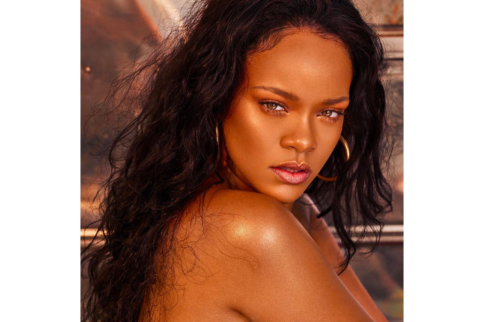 Rihanna Fenty Beauty Metallic Lip Color Lipstick Shade Gold Shimmery Glittery Beach Please Body Lava Highlighter Glow Italy Sephora Harvey Nichols Price Release Where to Buy