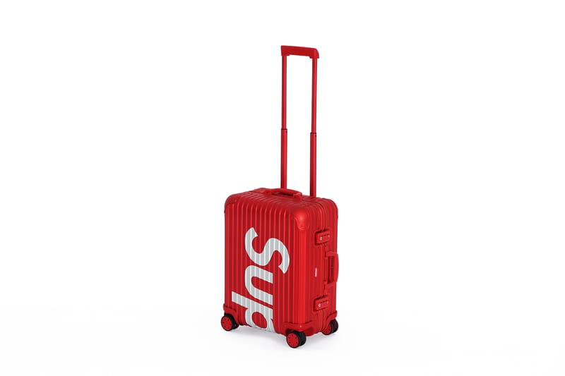 supreme rolling luggage