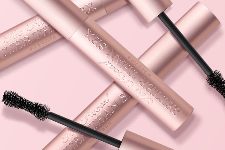 Too Faced Is Giving Away "The Ultimate Mascara & Remover Kits" Right Now