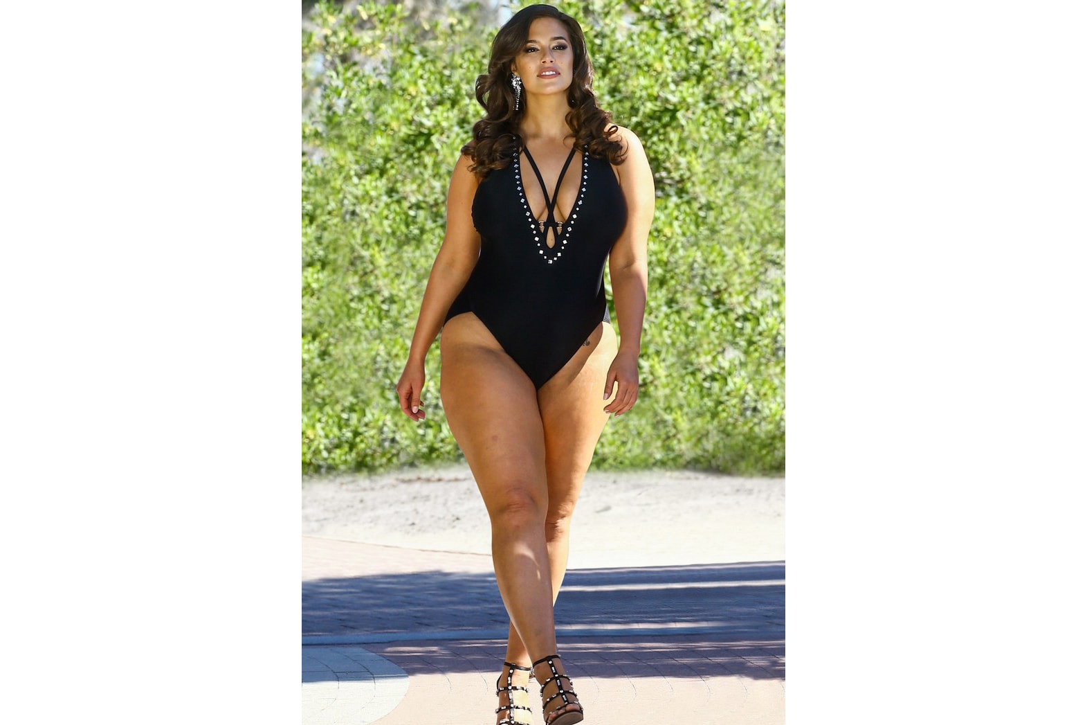 Ashley Graham x Swimsuits for All Power of the Paparazzi Campaign Flapper Black