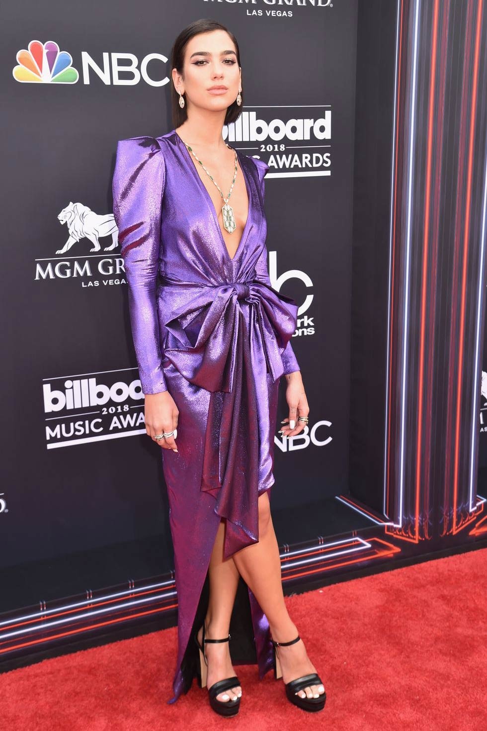Dua Lipa Billboard Music Awards 2018 Red Carpet