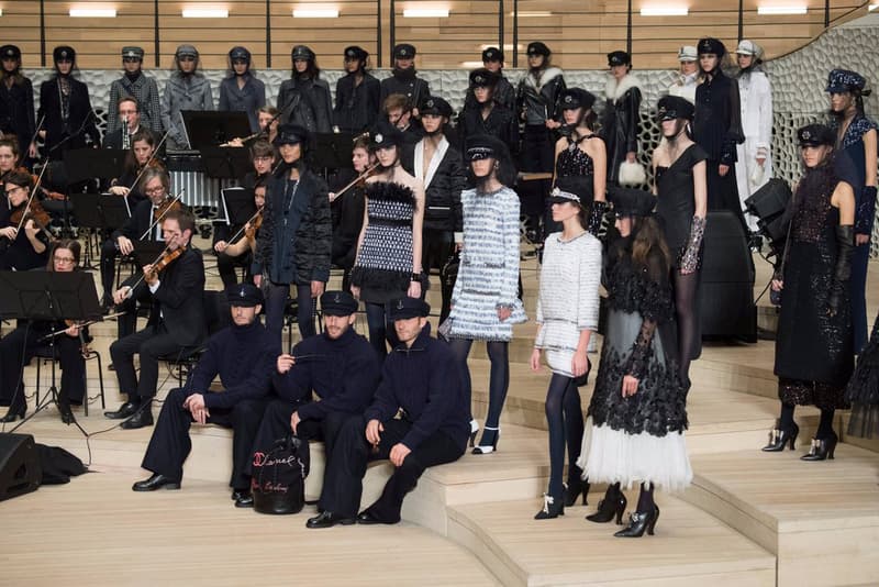 Chanel Paris-Hamburg Métiers d'Art 2017/2018 Fashion Show