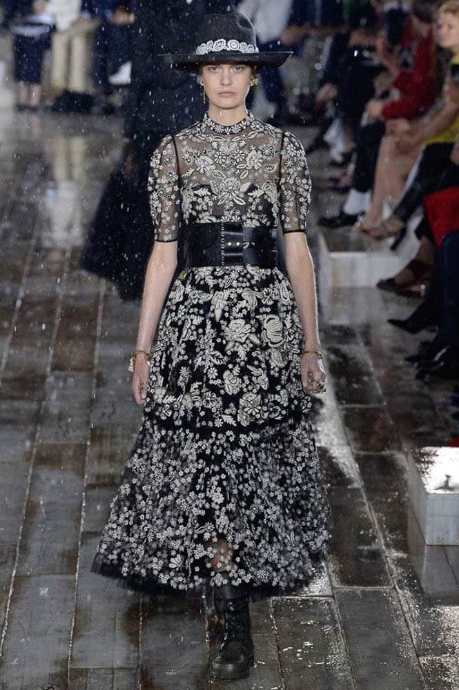 Christian Dior Resort 2019 Runway