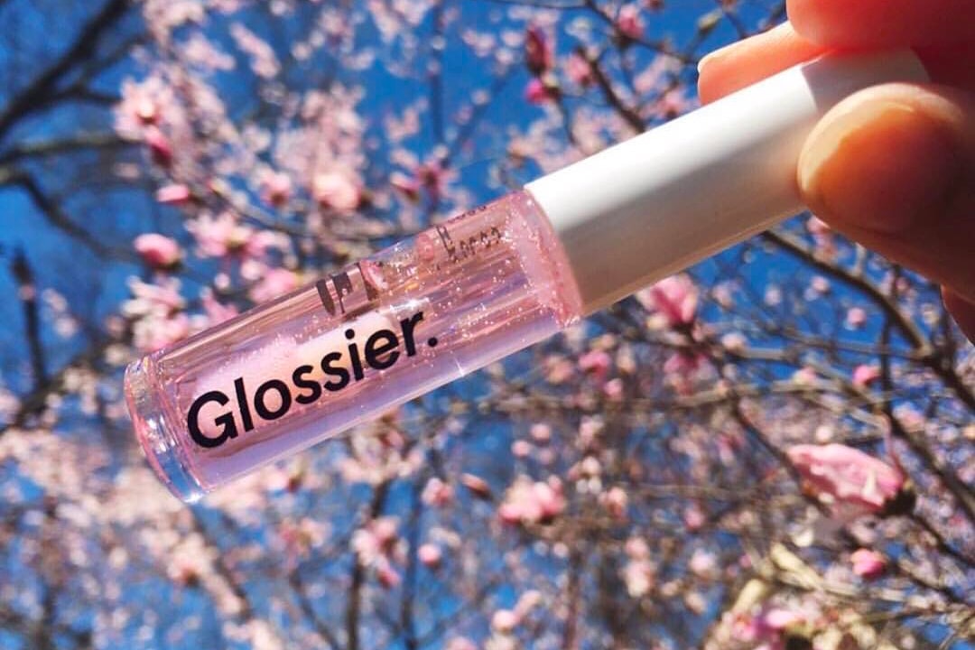 Glossier Lip Gloss Pink Makeup Skincare France Ireland Sweden Denmark International Shipping Global Emily Weiss