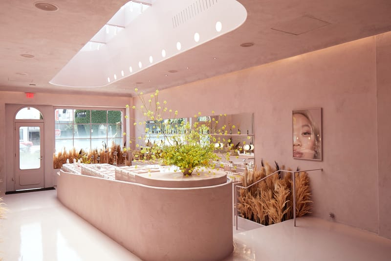 Your First Look at Glossier's New Los Angeles Location