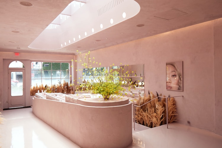 Your First Look at Glossier's New Los Angeles Location