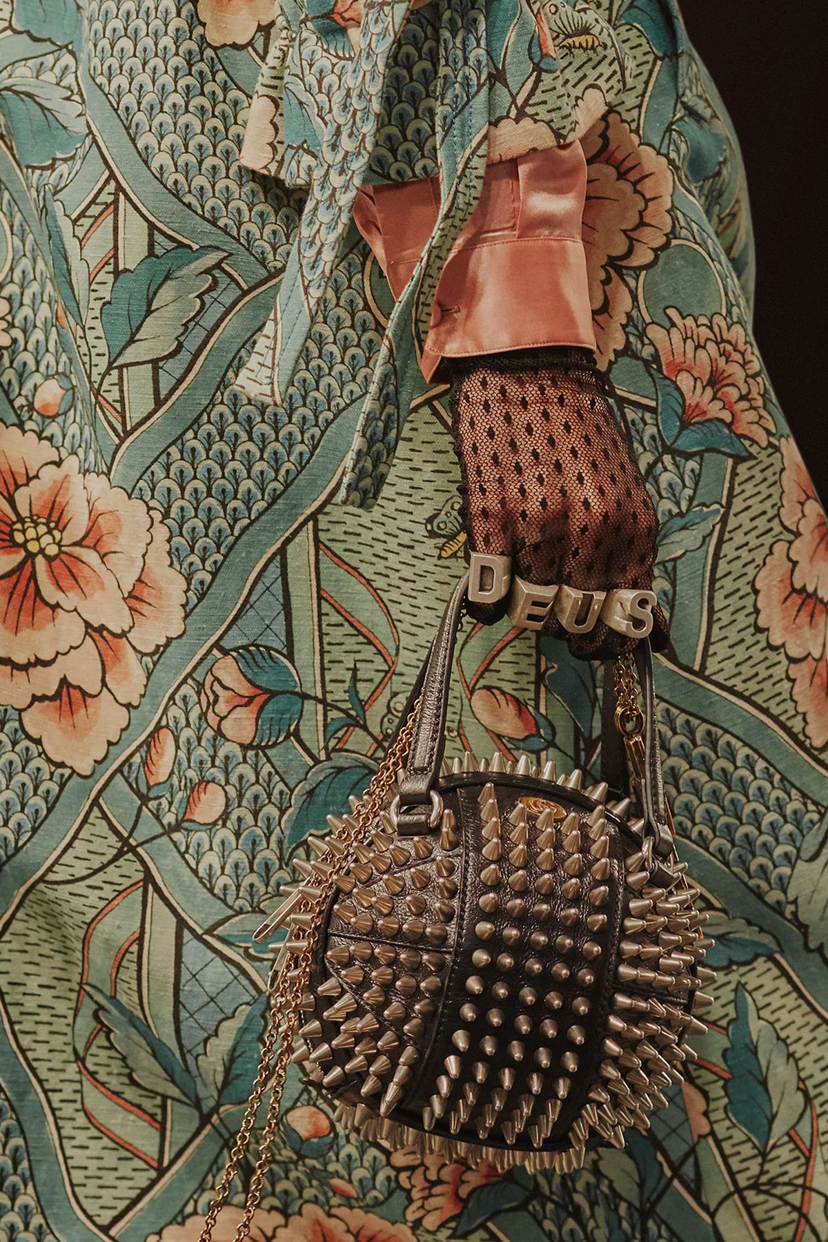 Gucci Cruise 2019 Runway Details Studded Bag Spike Gloves Rings
