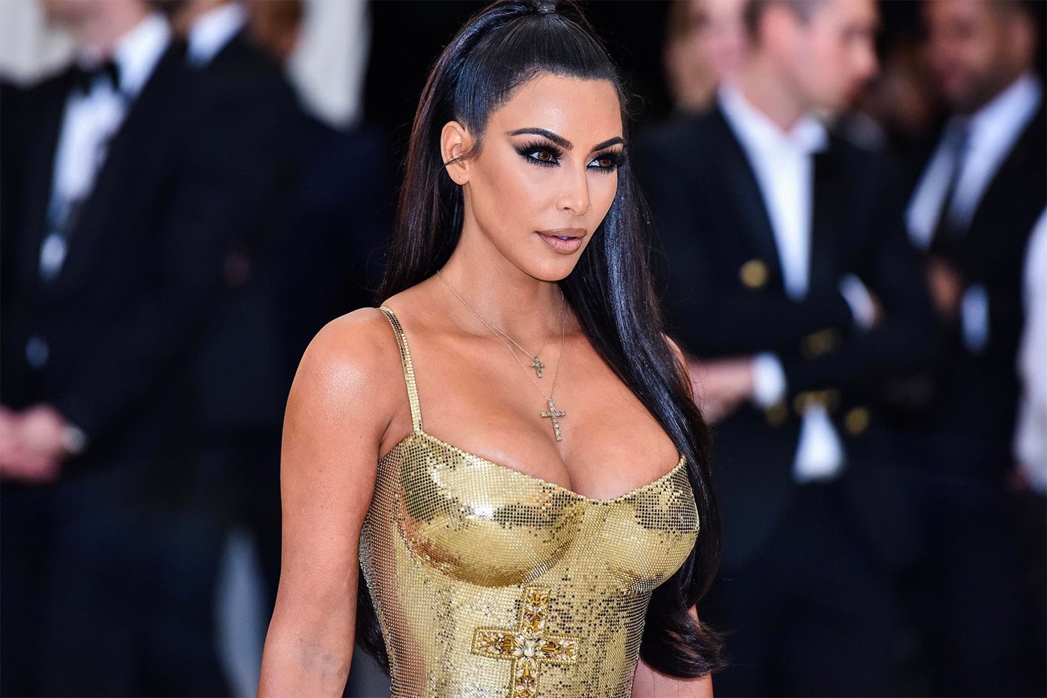 Kim Kardashian Met Gala 2018 Heavenly Bodies Gold Versace Dress Ponytail