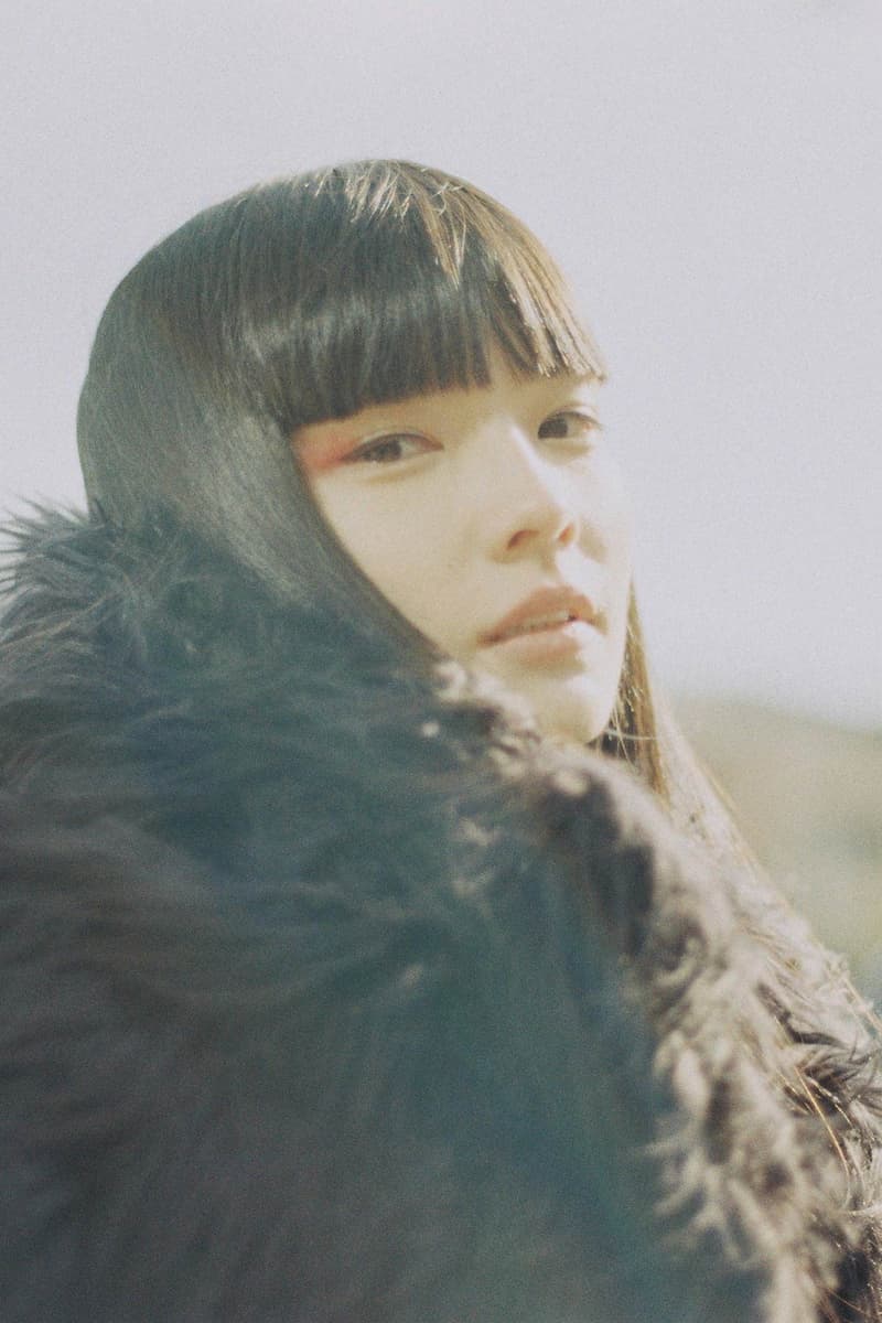 Kozue Akimoto Book Photos