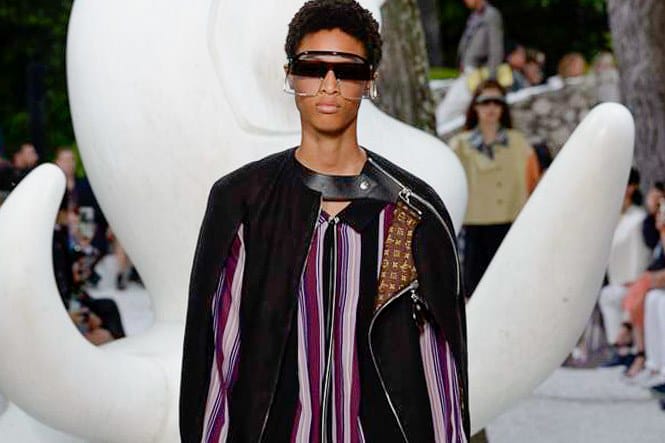 Louis Vuitton's Cruise 2019 Show Was an Artful Masterpiece