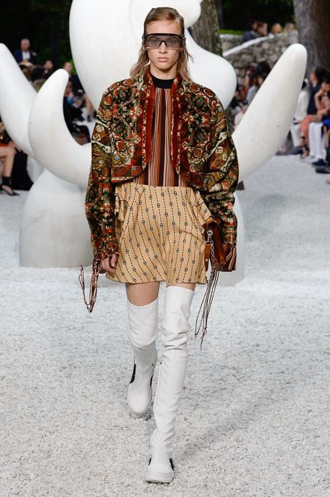 Louis Vuitton Cruise 2019 Runway Show Catwalk