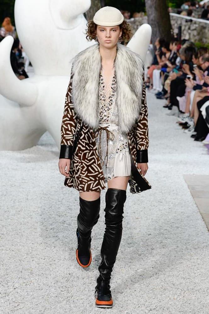 Louis Vuitton Cruise 2019 Runway Show Catwalk