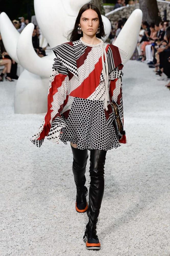 Louis Vuitton Cruise 2019 Runway Show Catwalk