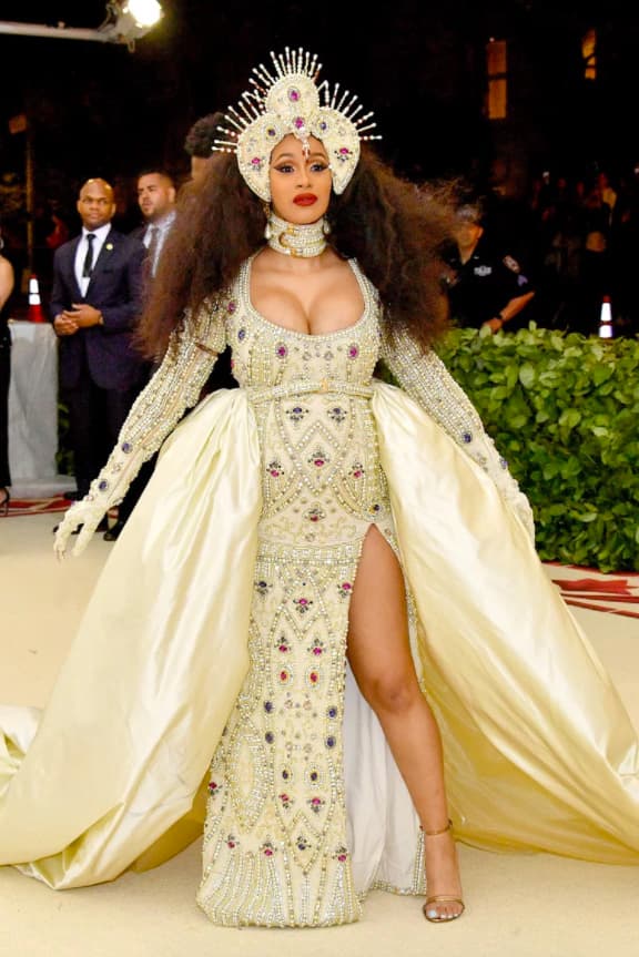 Met gala 2018 Red Carpet Rihanna Kylie Jenner Kim Kardashian SZA Katy Perry Zendaya Bella Hadid Travis Scott Vogue Anna Wintour Cardi B