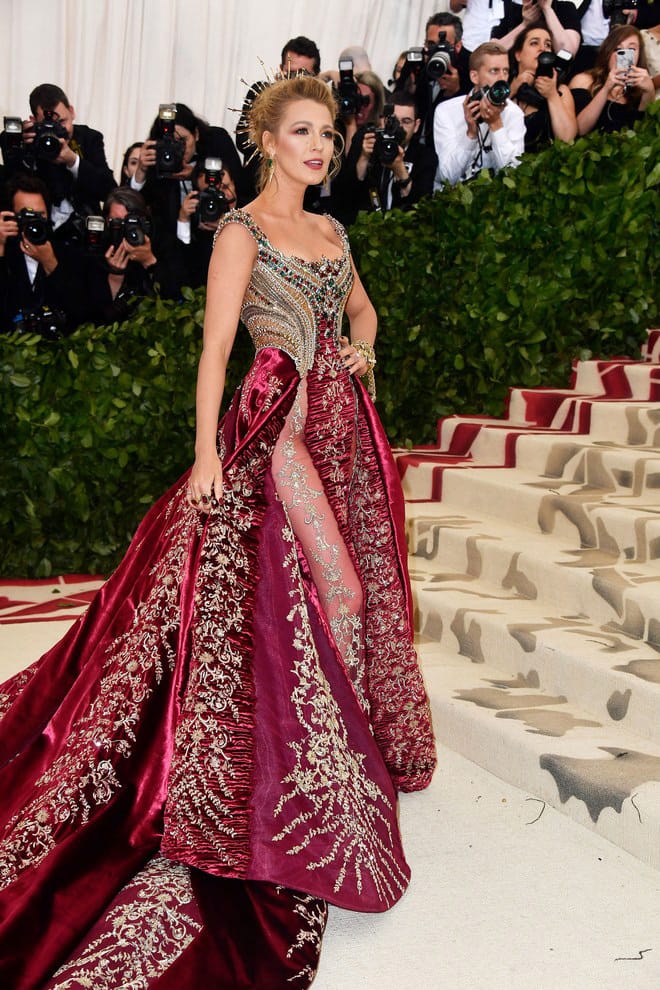 kylie jenner met gala red dress