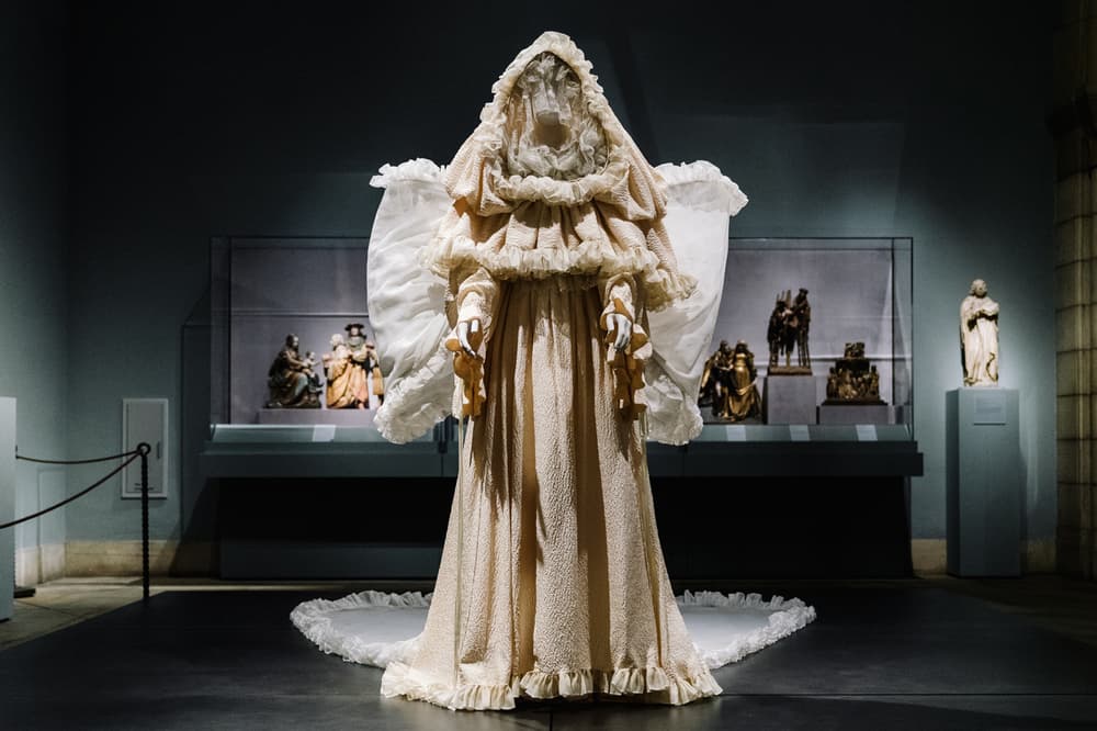 Metropolitan Museum of Art Heavenly Bodies Fashion and the Catholic Imagination