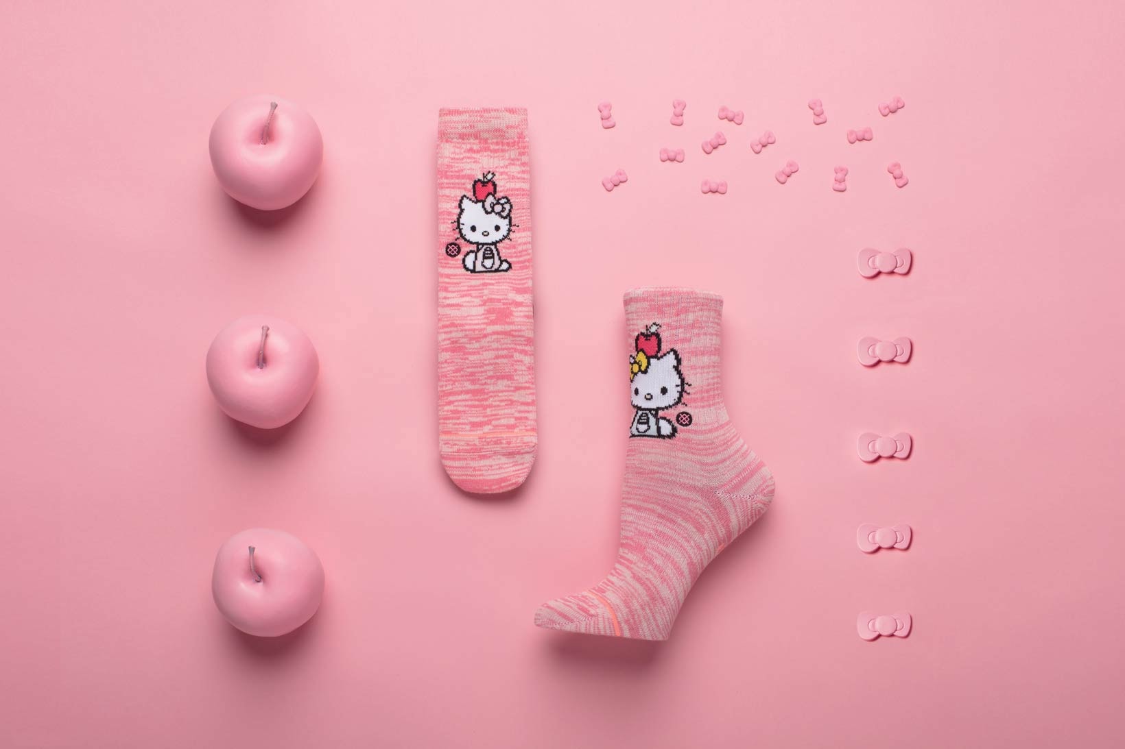 Sanrio Stance Hello Kitty Socks Pink