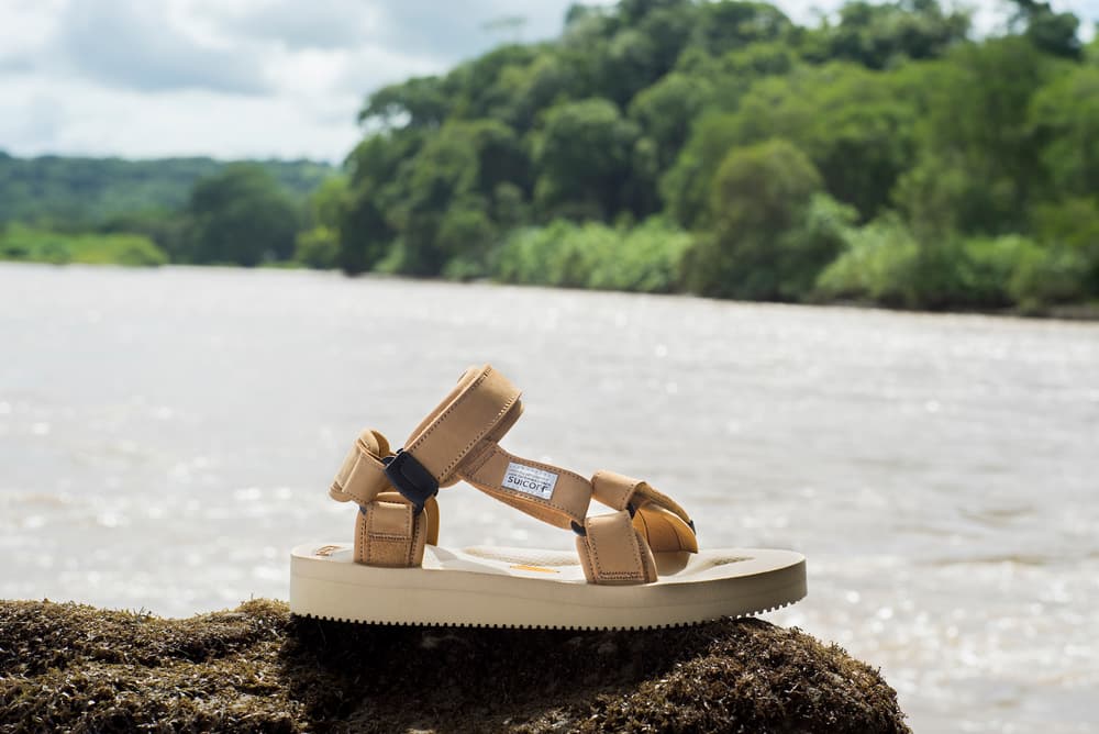 SUICOKE Spring/Summer 2018 Collection Red Blue Beige White Sneakers Slippers