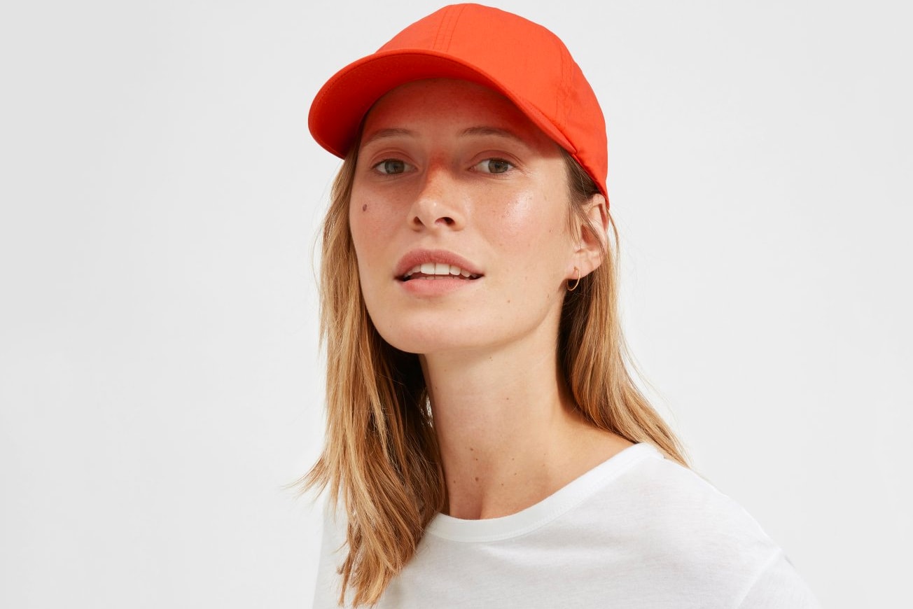 Shop Everlane's Summer-Ready Baseball Caps White BLack Red Blue Sportswear Accessories Headwear