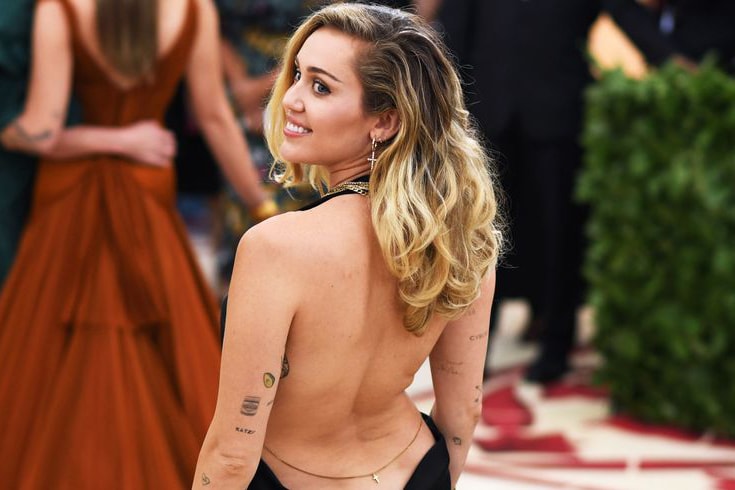 Miley Cyrus Met Gala 2018 Stella McCartney Gown Black