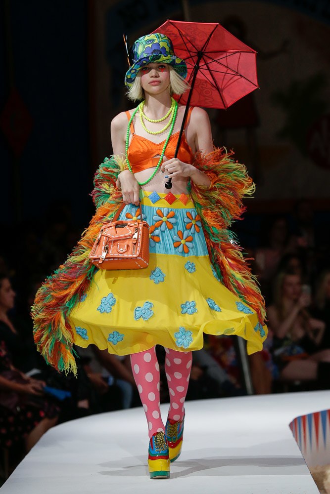 moschino jeremy scott spring 2019 collection los angeles circus violet chachki rupaul drag race queen