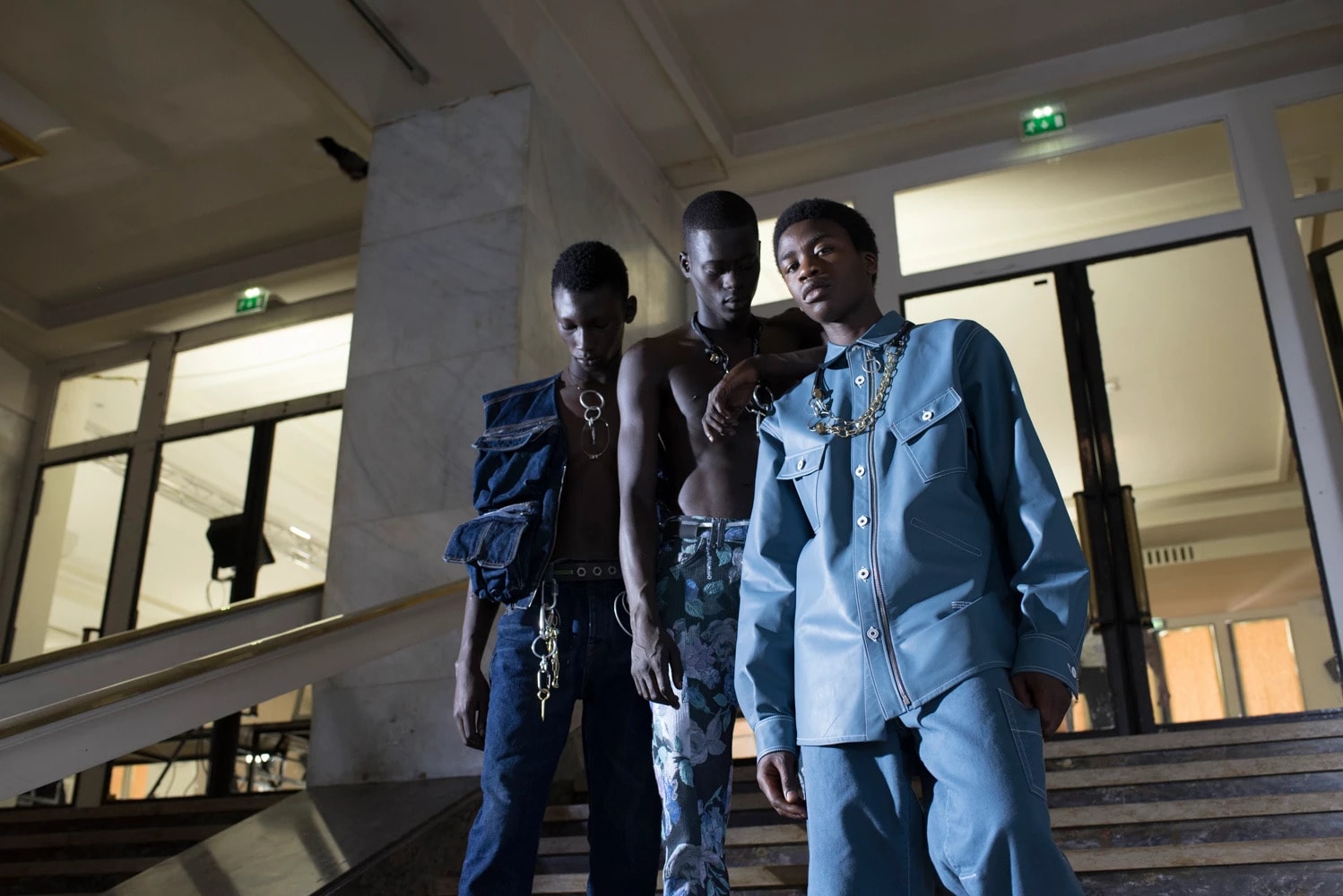 Off-White Virgil Abloh Menswear Spring/Summer 2019 Paris Fashion Week Men's Collection Backstage Denim Vest Jacket Blue