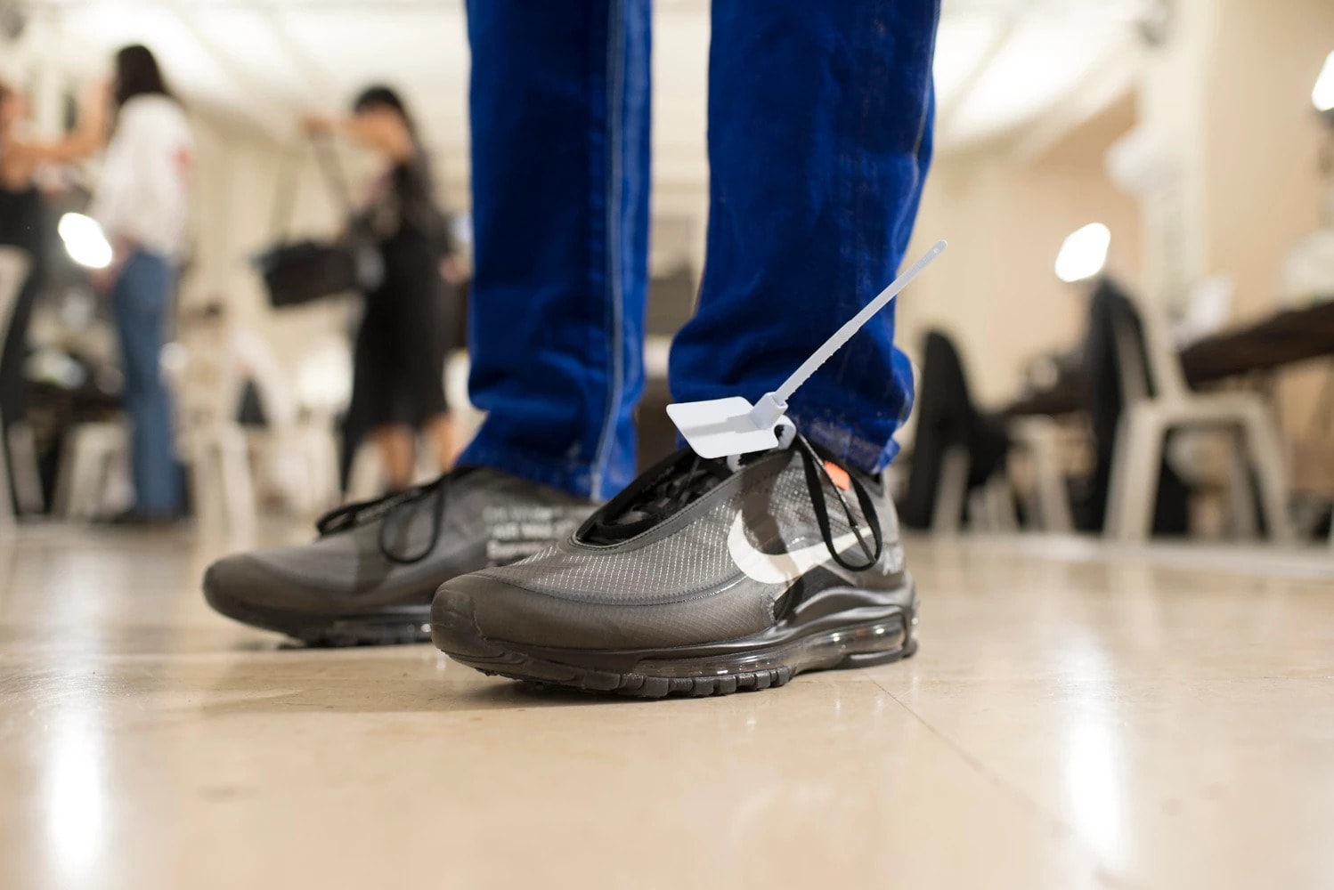 Off-White Virgil Abloh Menswear Spring/Summer 2019 Paris Fashion Week Men's Collection Backstage Nike Air Max 97 Black