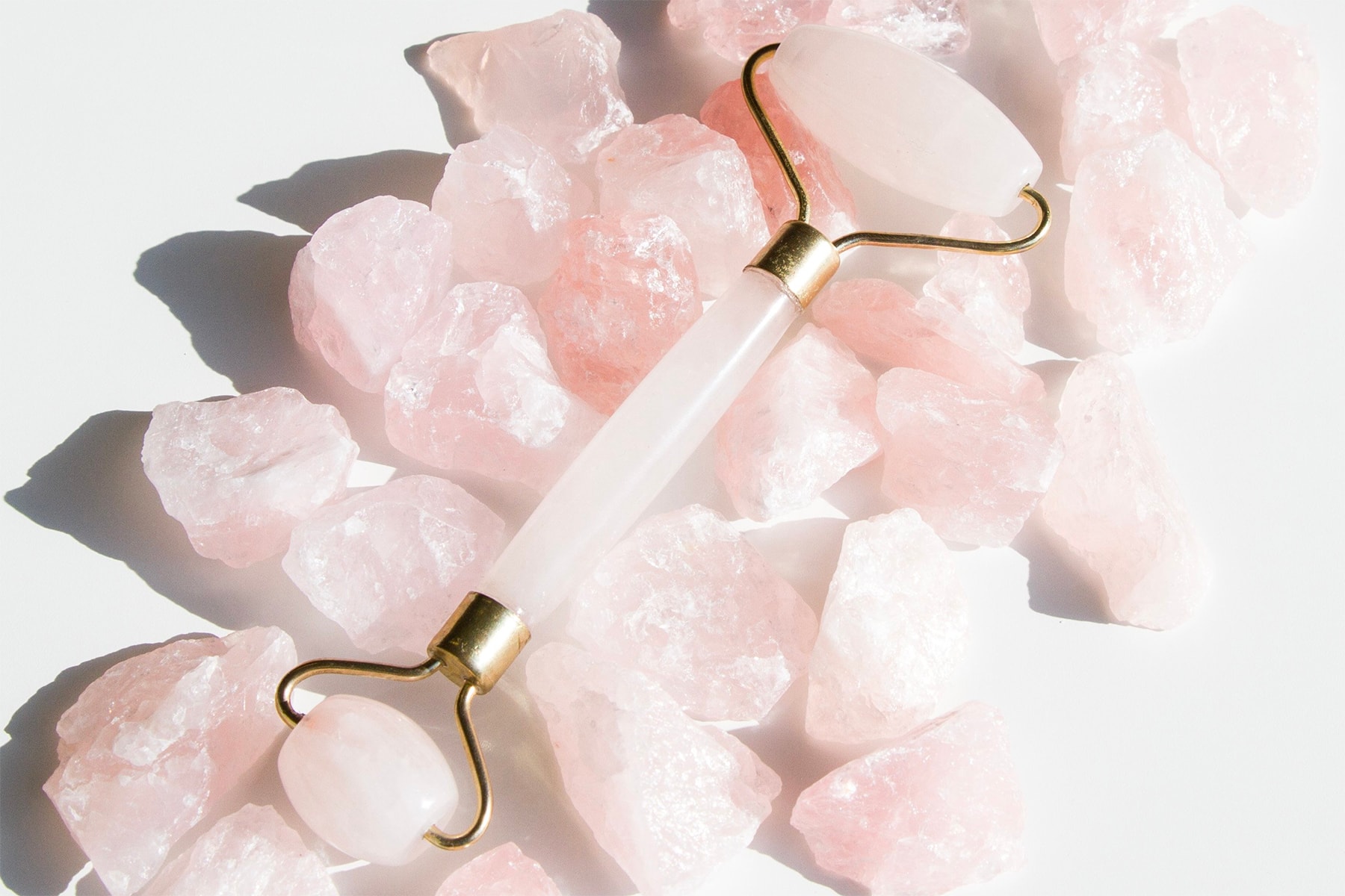 Herbivore Botanicals Rose Quartz Facial Roller Pink Millennial Pastel Gemstone Beauty Skincare