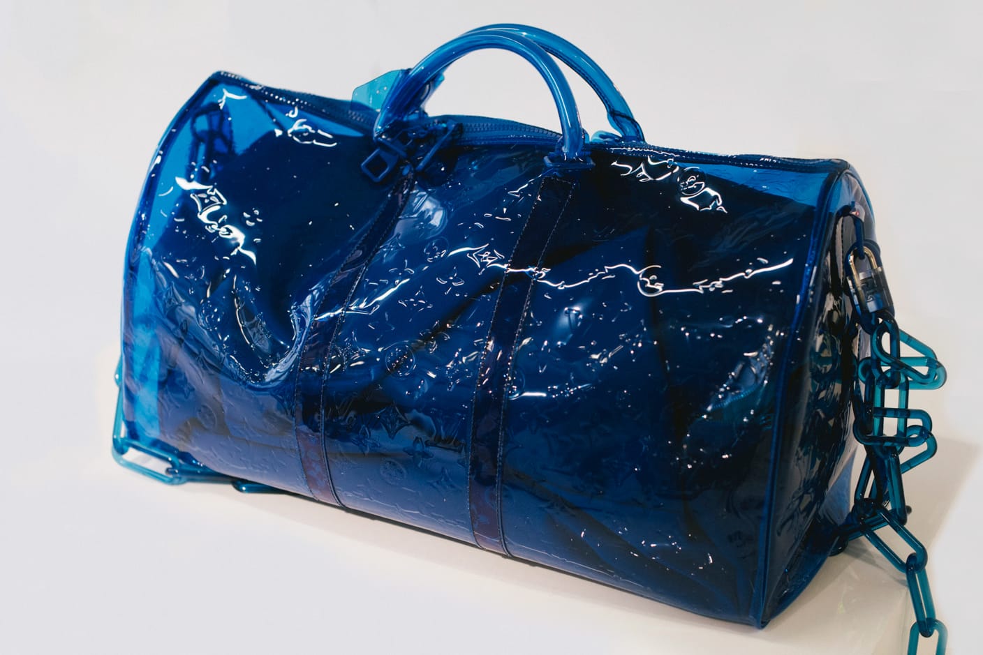 Louis Vuitton, weekend bag, Keepall 55 Bandouliere, 1988. - Bukowskis