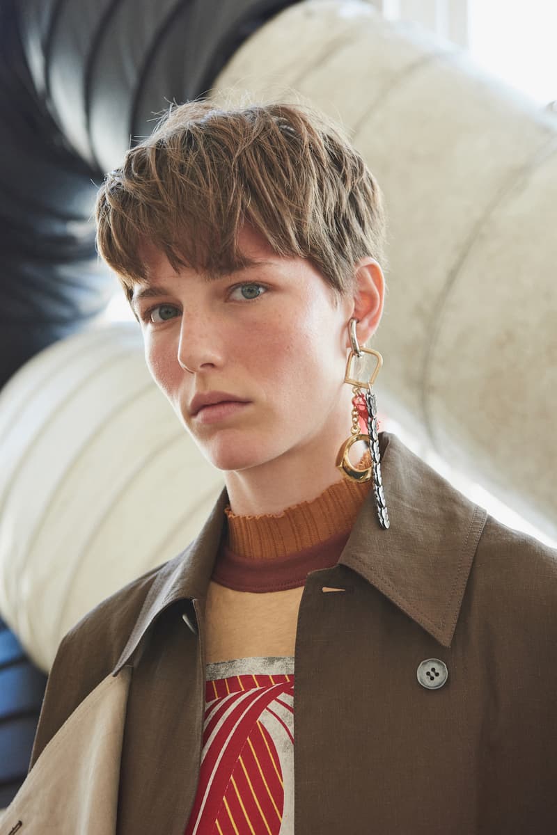 Acne Studios Spring/Summer 2019 Backstage Fashion Week Details Photography Accessories Jewelry Sunglasses