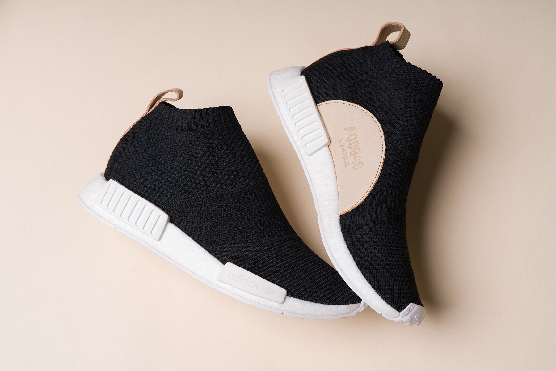 adidas nmd cs1 core black city sock primeknit boost leather details