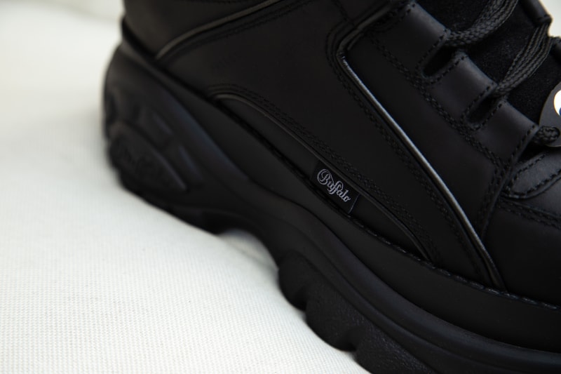 Buffalo London Low-Top Sneakers in White/Black Where to Buy Cop HBX HBXWM