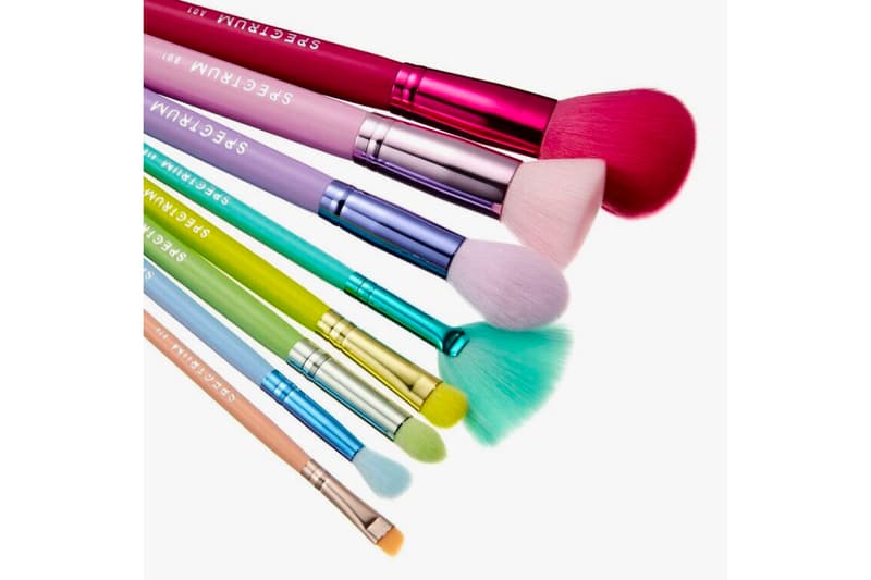 Minnie Mouse Spectrum Collections Makeup Brush Pink Rainbow