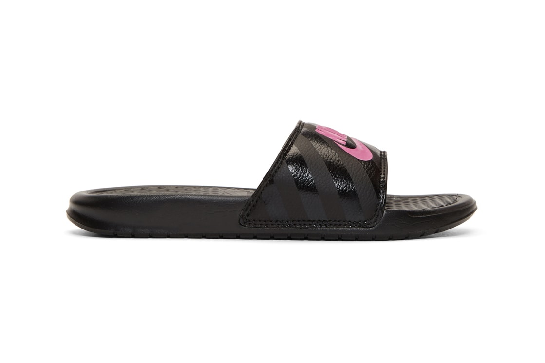 Nike Benassi Slides in Black Hot Pink Swoosh