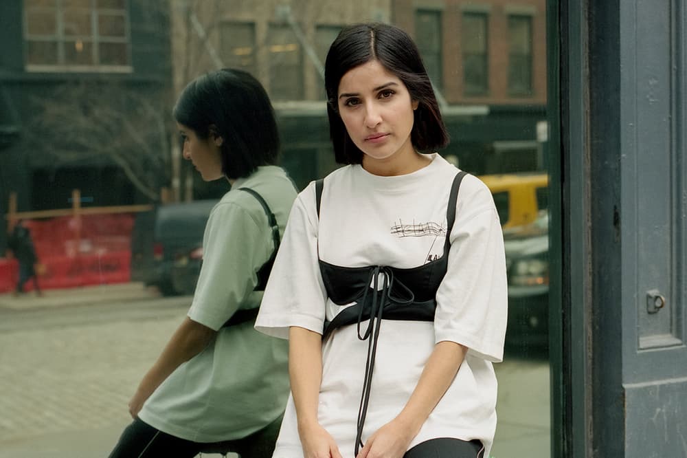 Ava Nirui Helmut Lang Corset Black T-shirt White