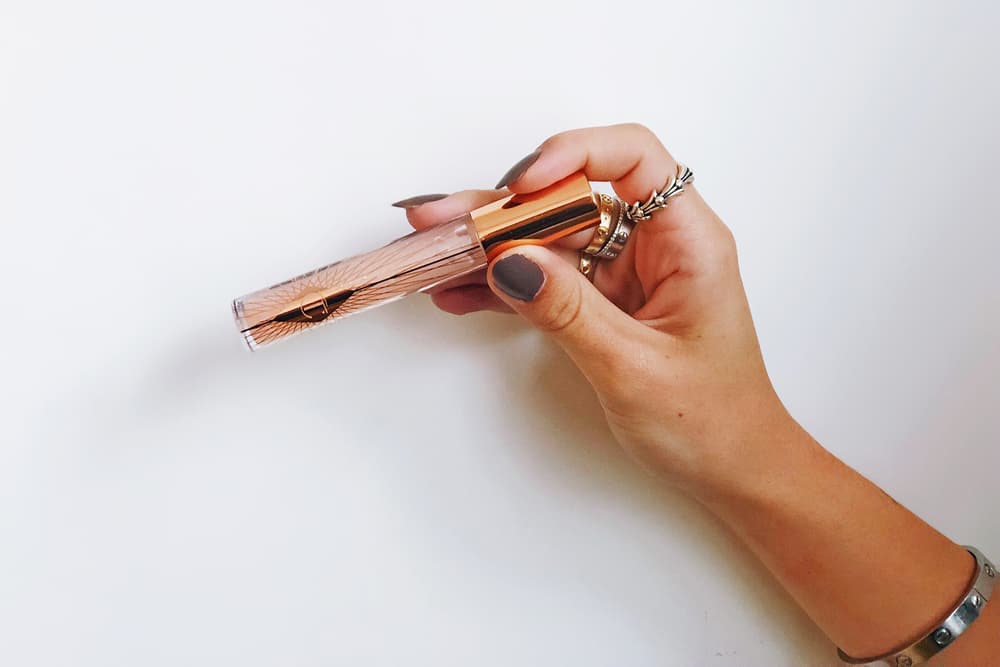 charlotte tilbury collagen lip bath lipgloss review makeup beauty