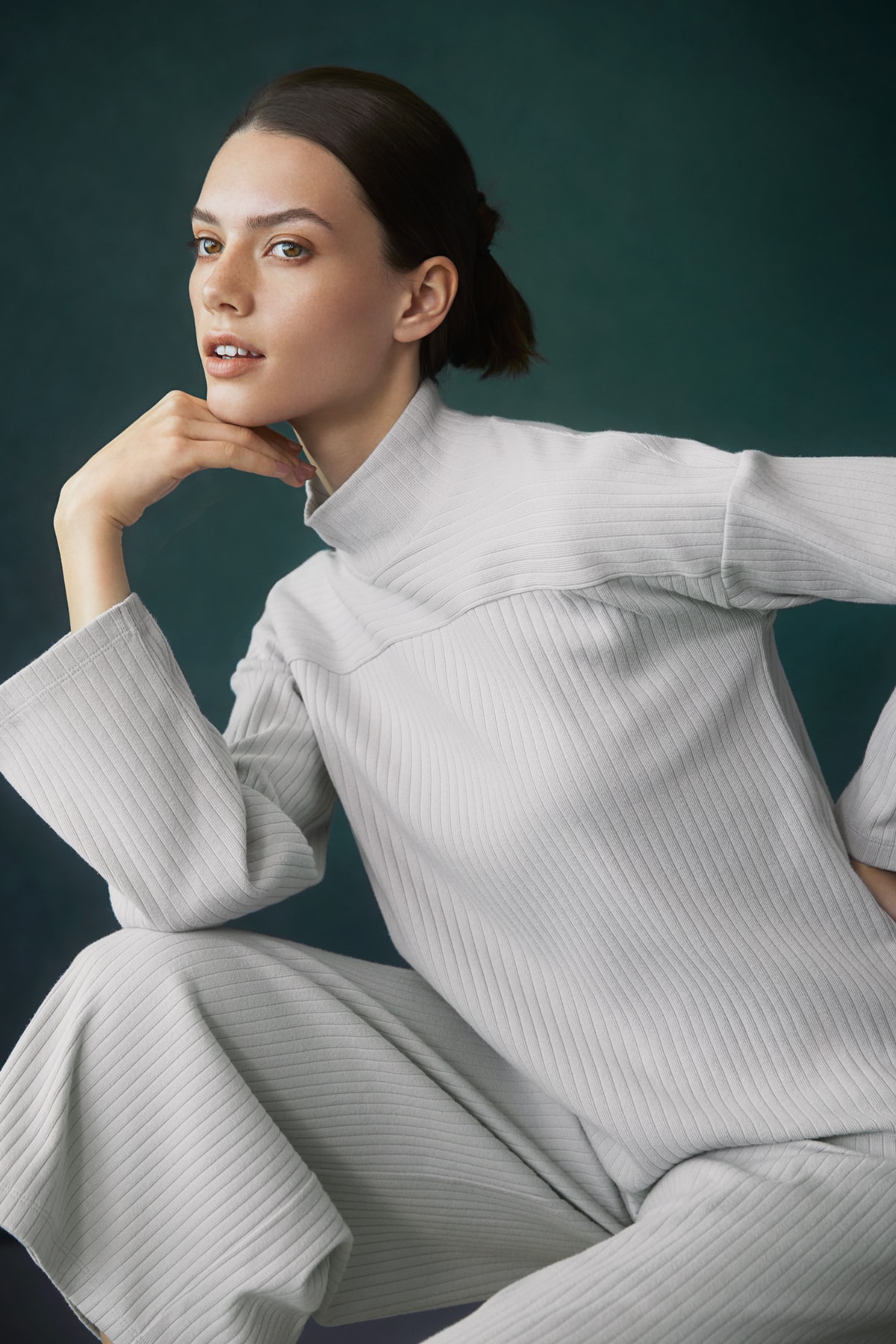 Hana Tajima for Uniqlo Fall/Winter 2018 Collection HPJ Ribbed High Neck Long Sleeve T-shirt Wide Pants Grey