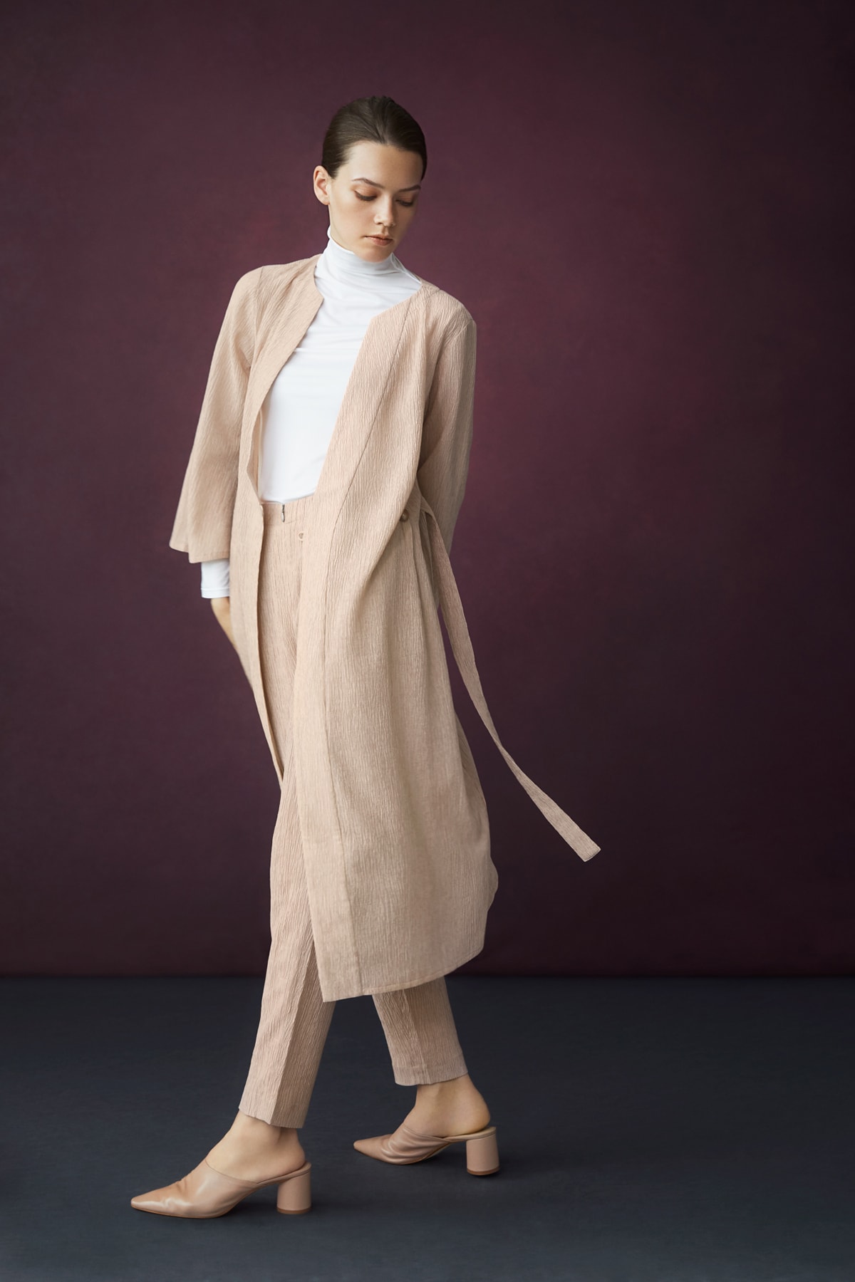 Hana Tajima for Uniqlo Fall/Winter 2018 Collection HPJ AIRism high neck Long Sleeve T-shirt Tan Wrap Long Coat Peach Crepe Tapered Ankle Length Pants