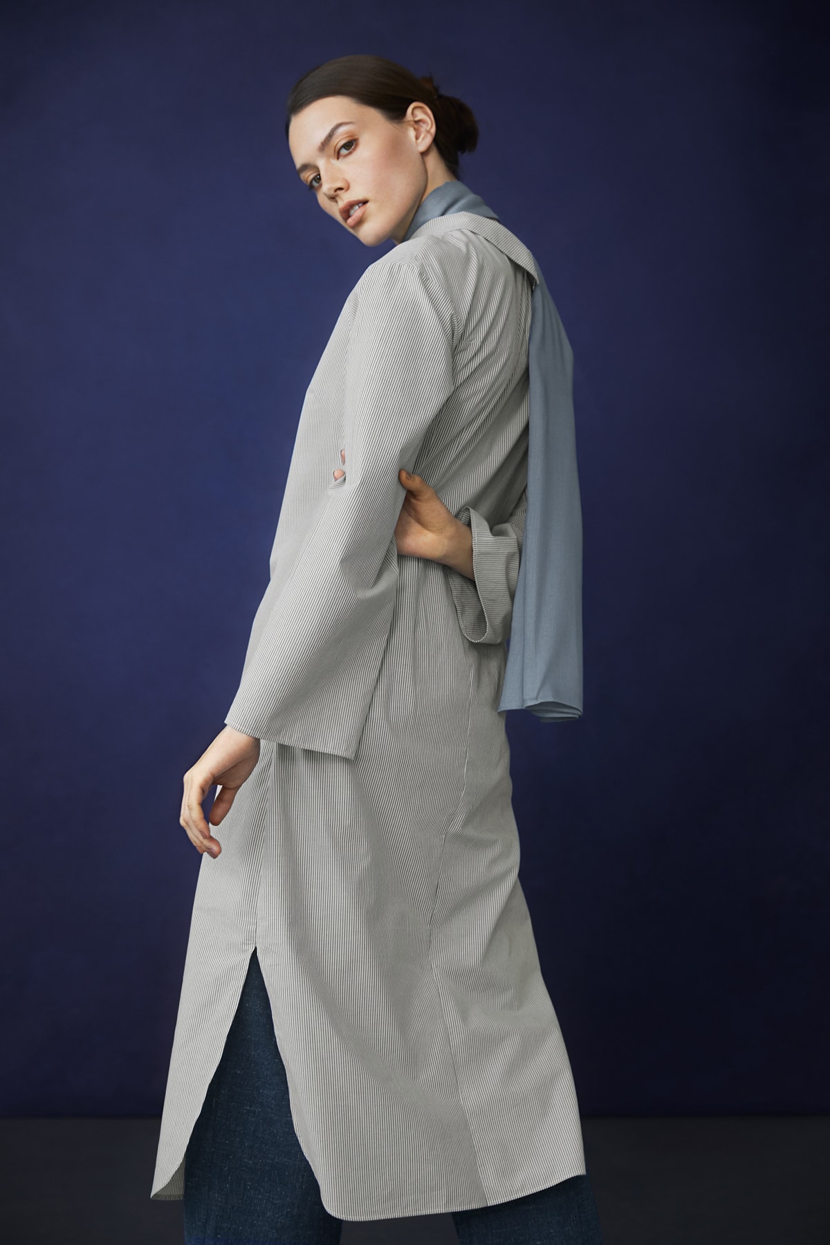 Hana Tajima for Uniqlo Fall/Winter 2018 Collection HPJ Mock Neck Printed Long Sleeve Dress Grey Stole Blue Flannel Tapered Pants Navy
