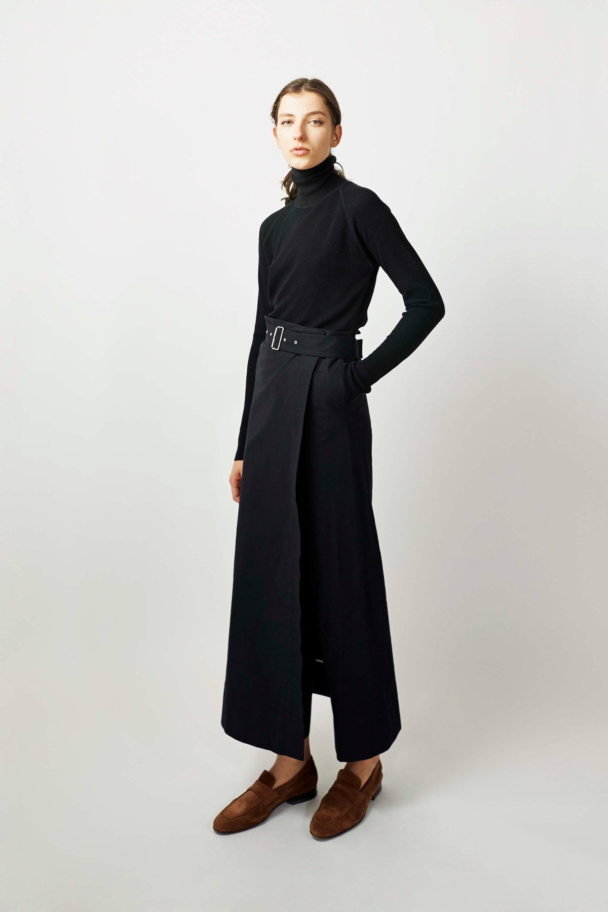 undecorated Fall/Winter 2018 Lookbook Top Trousers Black