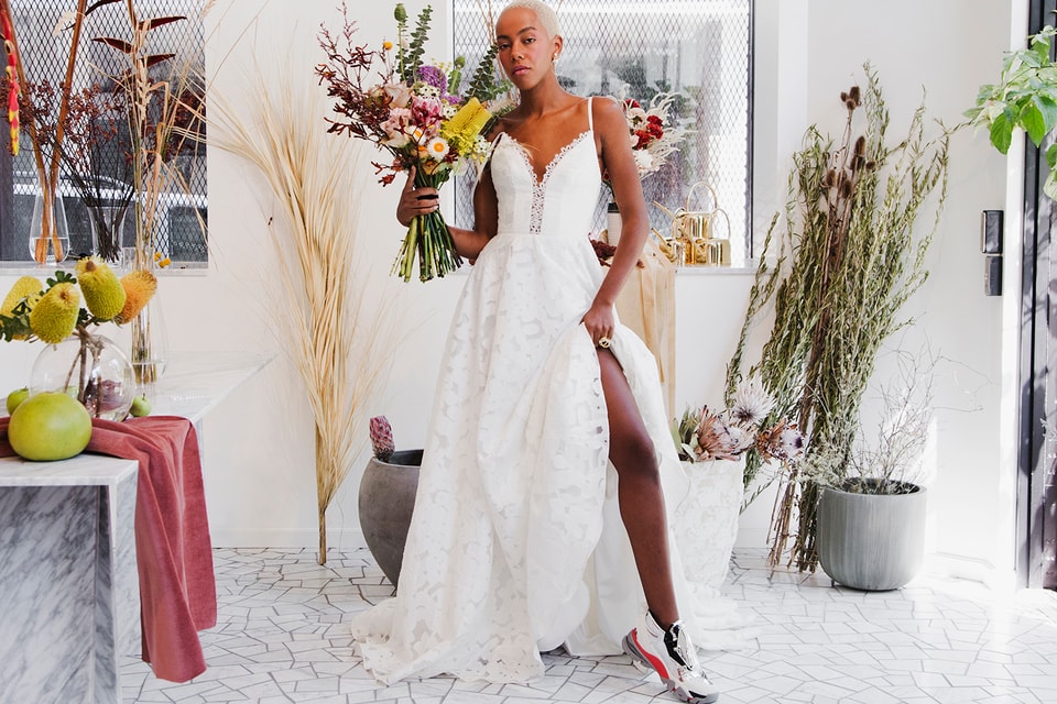 Gepensioneerde louter Overvloed The Best Bridal Sneakers for Your Wedding Day | Hypebae
