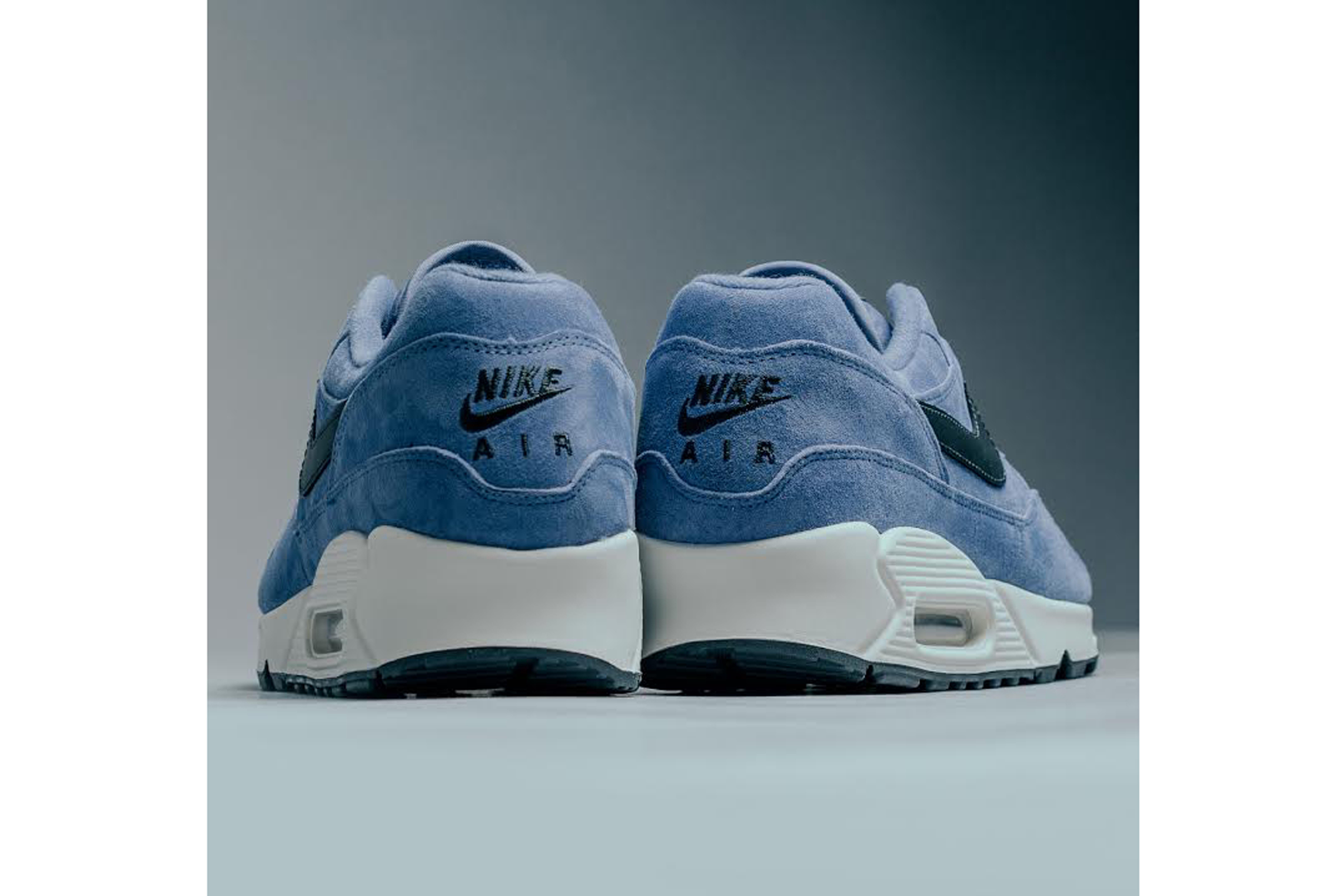 Nike Air Max 90/1 Purple Basalt Antracite Sneaker Feature SHoe Suede Blue