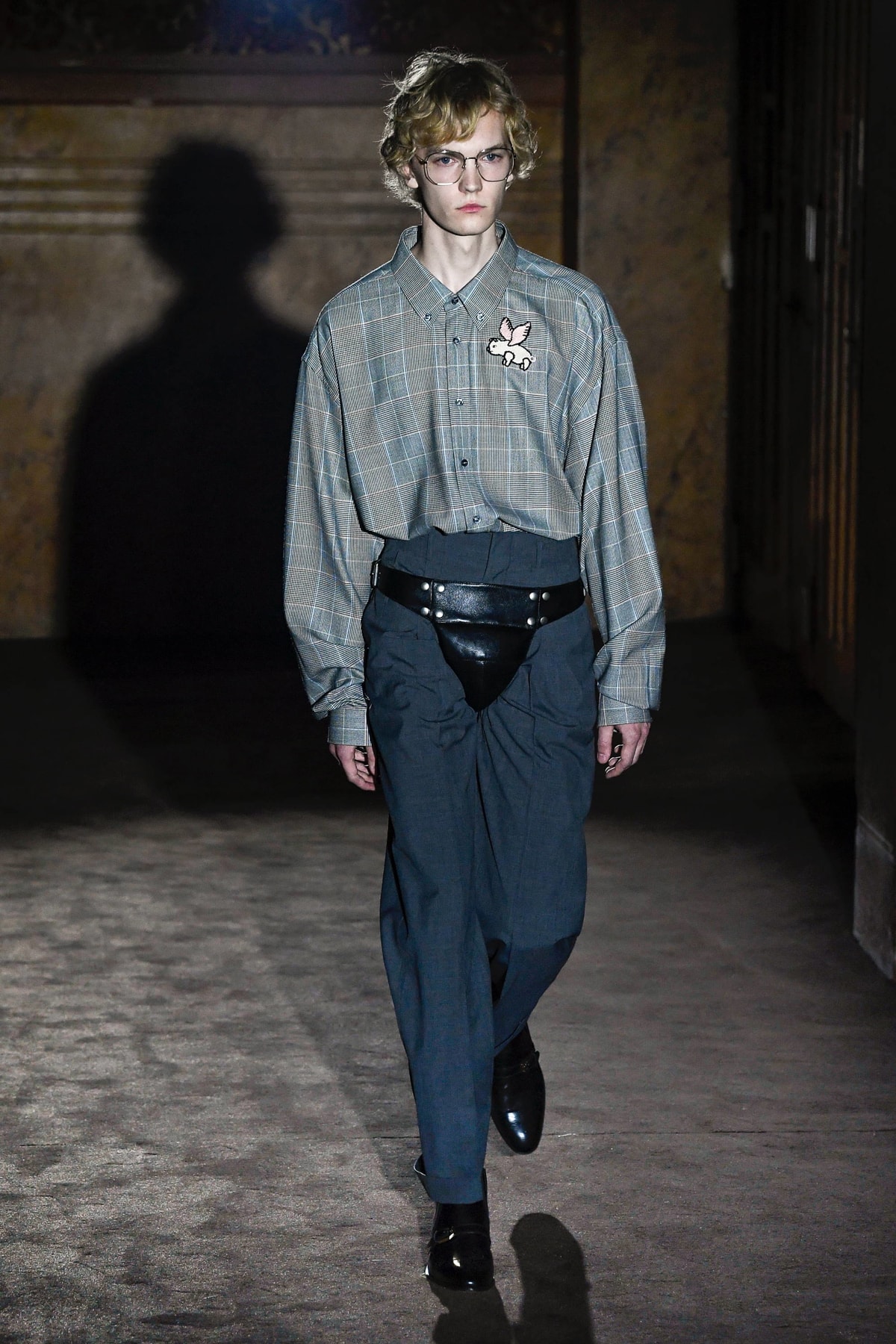 Gucci Alessandro Michelle Spring Summer 2019 Paris Fashion Week Show Collection Top Grey Pants Navy